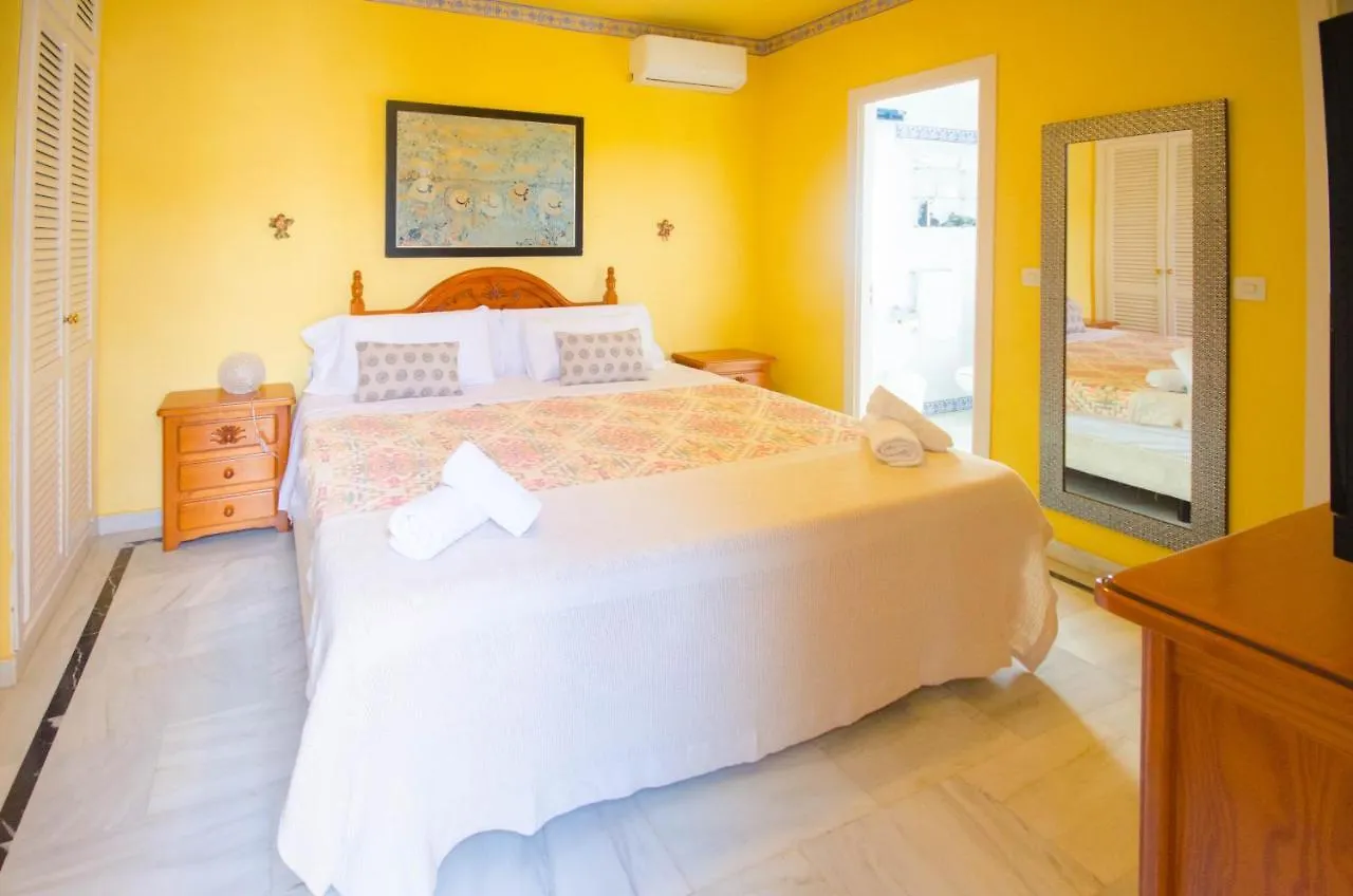 Villa La Buleria Estepona 0*,