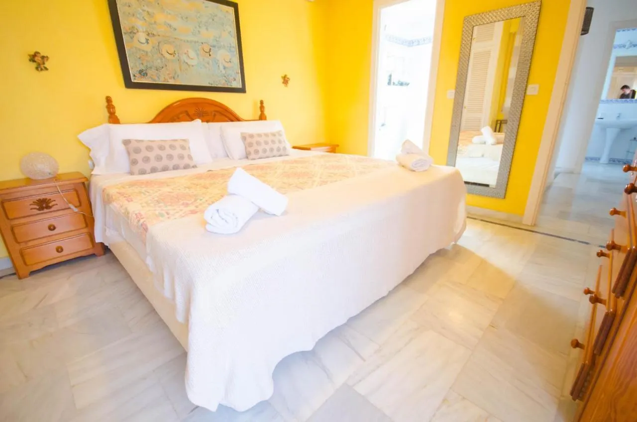 Villa La Buleria Estepona 0*,  Spain